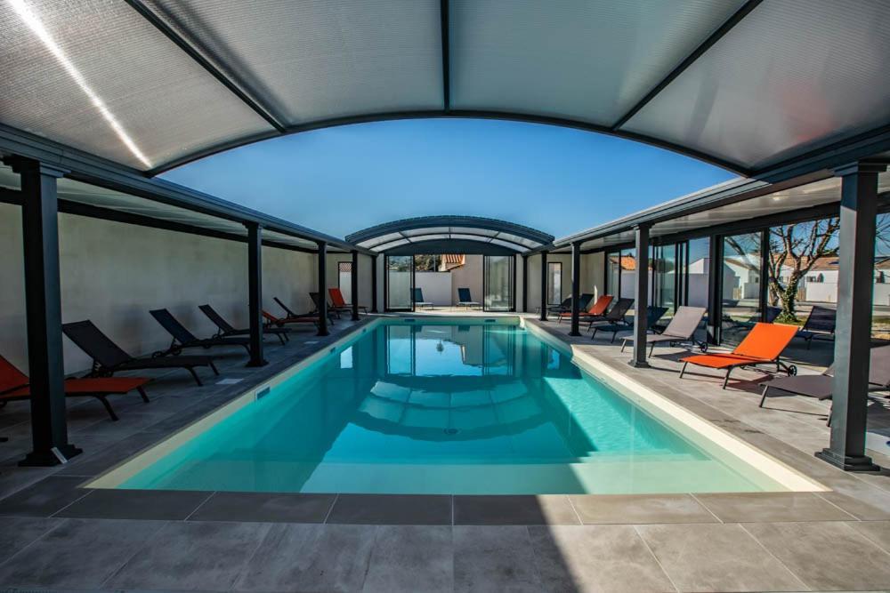 La Fregate Maison Avec Piscine/Parking/Wifi/Plages 5Kms Les Mathes Luaran gambar