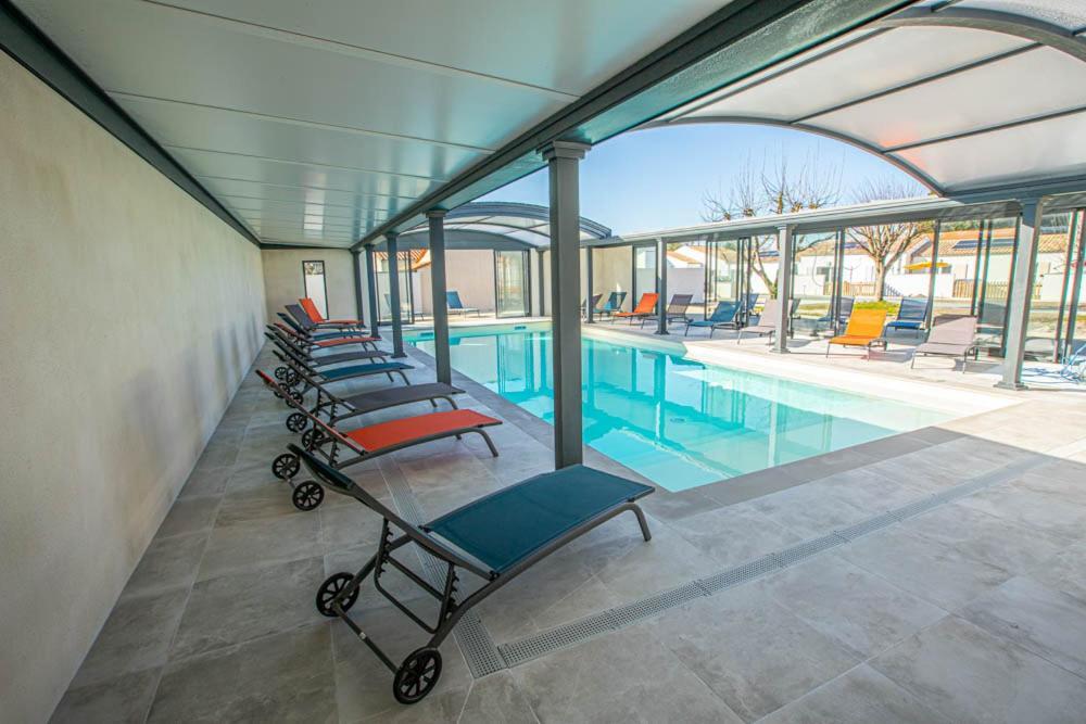 La Fregate Maison Avec Piscine/Parking/Wifi/Plages 5Kms Les Mathes Luaran gambar